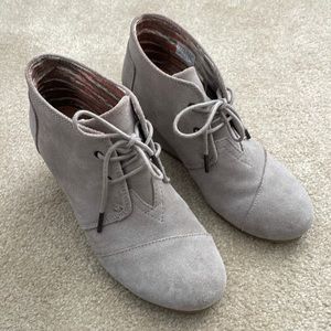 Toms Desert Booties- Wedge bootie size 8